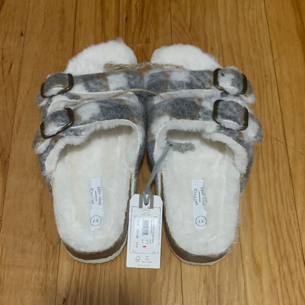 Slippers